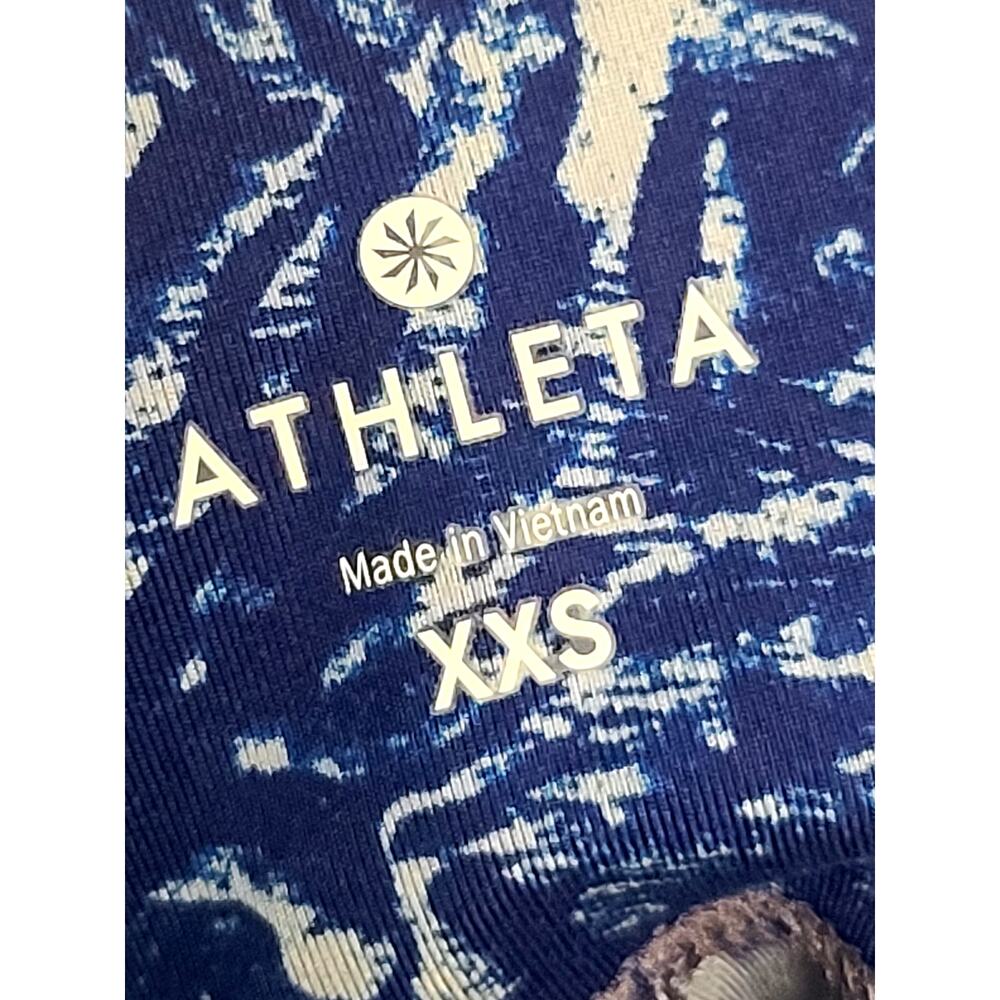 Athleta Zebra Chaturanga Workout Capri - Picture 4 of 5